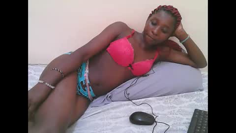 Dijah online show from November 2025 12:04:01 PM