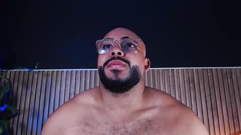 Snapshot of dilanjonnes chatting on February 2025 05:37:02 AM DilanJonnes online show from February 2025 05:37:02 AM