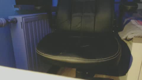 Snapshot of dildolover1278 chatting on December 2024 04:09:01 PM dildolover1278 online show from December 2024 04:09:01 PM