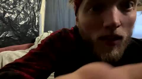 Snapshot of dilf_96 chatting on December 2025 10:25:02 PM Daddy online show from December 2025 10:25:02 PM