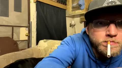 Snapshot of dilf_96 chatting on May 2026 04:21:02 AM Daddy online show from May 2026 04:21:02 AM