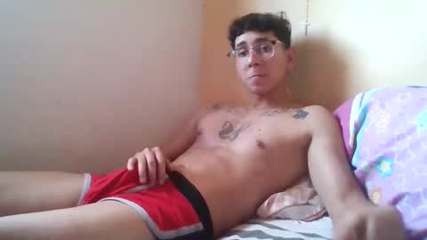 Snapshot of dillom420 chatting on December 2024 09:58:02 PM dillom420 online show from December 2024 09:58:02 PM