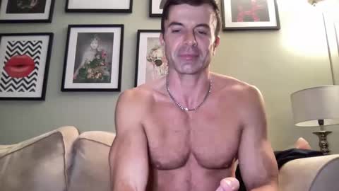 Snapshot of dillonwilde chatting on January 2025 08:45:01 PM Dillon online show from January 2025 08:45:01 PM