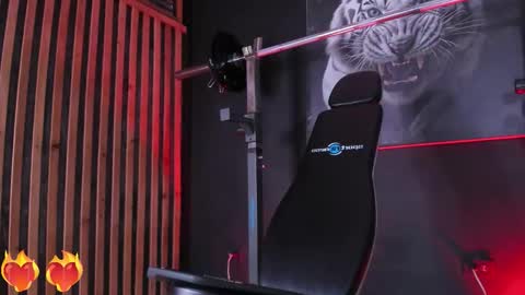 Snapshot of dimitrideluxe chatting on November 2025 08:10:01 PM Dimitri online show from November 2025 08:10:01 PM