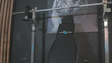 Snapshot of dimitrideluxe chatting on November 2025 09:27:01 PM Dimitri online show from November 2025 09:27:01 PM