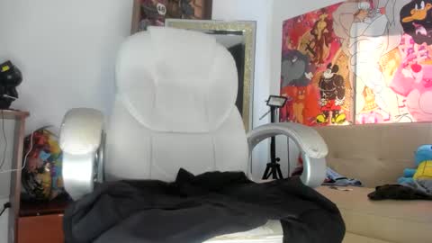 dimitry kyle mucle online show from November 2025 02:04:01 PM