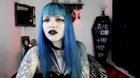 dimmuanddarkness online show from October 2025 07:59:02 AM