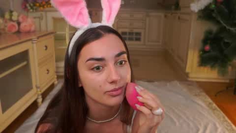 Dina and ill be glad to be here with you follow to me  online show from January 2026 02:50:02 AM