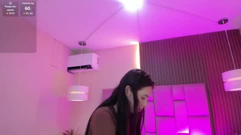 Cristal  online show from April 2026 03:11:01 AM