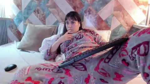 diosaelchat online show from November 2025 06:00:02 AM