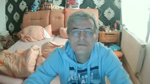 Snapshot of dirk6873 chatting on February 2025 08:31:02 AM Adam Carla online show from February 2025 08:31:02 AM