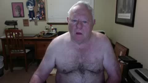 dirtrider195080438 online show from April 2026 01:06:02 PM