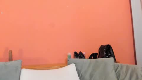 Snapshot of dirtybeya chatting on January 2026 07:52:02 PM Dirtybeya online show from January 2026 07:52:02 PM