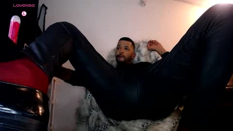 Snapshot of dirtybhot chatting on December 2025 05:02:02 AM I just want to be happy online show from December 2025 05:02:02 AM