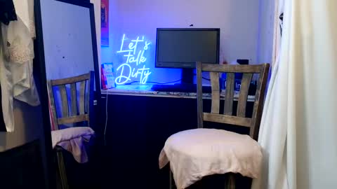 Snapshot of dirtydaisy1998 chatting on September 2025 01:58:02 PM Daisy Wylde online show from September 2025 01:58:02 PM