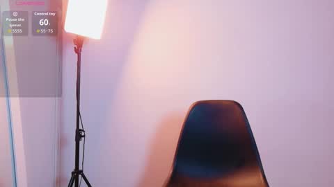 Snapshot of dirtylittleslutt_ chatting on December 2025 12:28:02 AM Nemesis online show from December 2025 12:28:02 AM