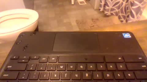 Snapshot of dirtywhite14 chatting on October 2025 02:12:02 AM dirtywhite14 online show from October 2025 02:12:02 AM