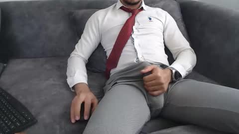 dirtyybooyy77 online show from April 2026 09:37:01 AM