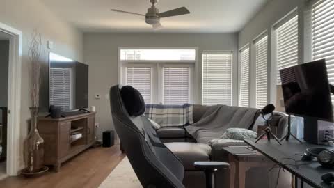 Snapshot of discgolf4life chatting on February 2025 05:18:01 PM JustinDulgeXXX online show from February 2025 05:18:01 PM