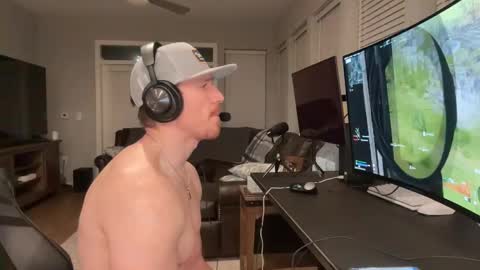 Snapshot of discgolf4life chatting on March 2025 09:40:02 AM JustinDulgeXXX online show from March 2025 09:40:02 AM