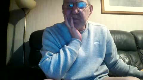 Snapshot of discovery63 chatting on December 2024 05:12:01 PM discovery63 online show from December 2024 05:12:01 PM