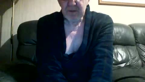 Snapshot of discovery63 chatting on February 2025 10:12:01 PM discovery63 online show from February 2025 10:12:01 PM