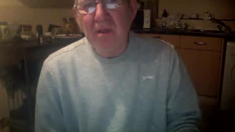 Snapshot of discovery63 chatting on February 2025 06:37:01 PM discovery63 online show from February 2025 06:37:01 PM