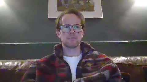 Snapshot of discovery_99 chatting on December 2024 09:17:01 PM discovery_99 online show from December 2024 09:17:01 PM