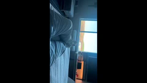 Snapshot of discreetdsm77 chatting on November 2025 09:14:01 PM ClosetedDiscreetXec online show from November 2025 09:14:01 PM