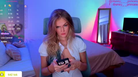 JASMINE online show from April 2026 01:02:01 PM