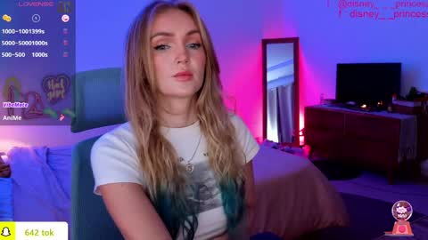 Snapshot of disney__princess chatting on April 2026 11:05:02 AM JASMINE online show from April 2026 11:05:02 AM