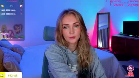 Snapshot of disney__princess chatting on May 2026 11:59:01 AM JASMINE online show from May 2026 11:59:01 AM