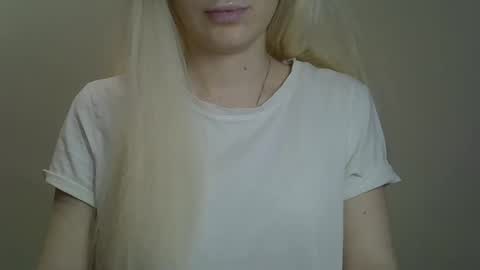 DitaMilton online show from January 2025 12:24:01 PM