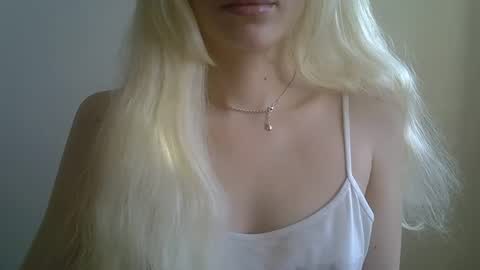 DitaMilton online show from January 2026 11:04:01 AM