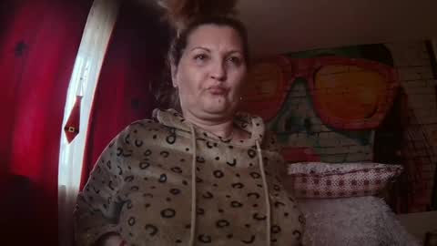 Snapshot of divineblond chatting on December 2024 08:44:02 AM Alexxa online show from December 2024 08:44:02 AM