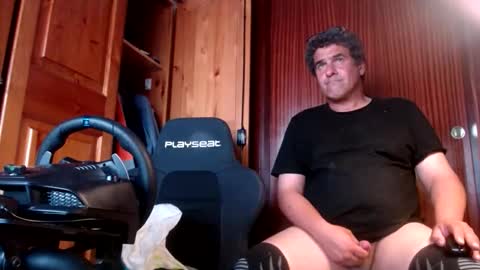 divitimido online show from October 2025 07:06:01 AM