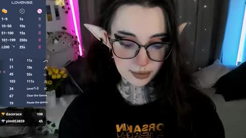 Snapshot of dixipixi_ chatting on October 2025 06:10:01 AM dixipixi_ online show from October 2025 06:10:01 AM