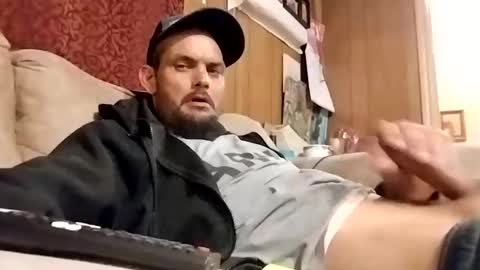 Snapshot of dixonbird41 chatting on February 2025 03:42:02 PM dixonbird41 online show from February 2025 03:42:02 PM