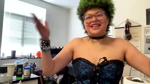 Snapshot of dizzinsweatyy chatting on February 2025 08:00:01 PM dizzinsweatyy online show from February 2025 08:00:01 PM