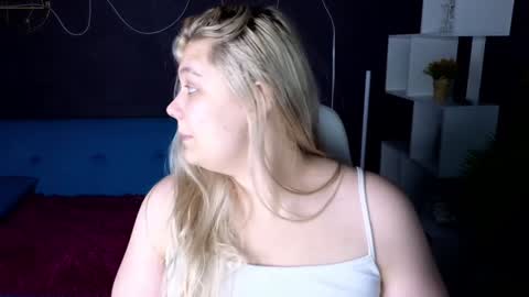 Jenia online show from December 2024 01:54:01 AM