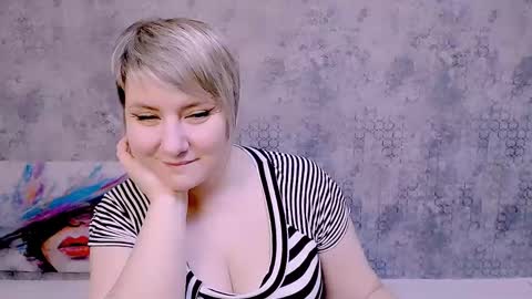 djullia online show from February 2025 03:29:01 PM