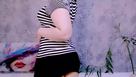 djullia online show from November 2025 06:08:02 AM