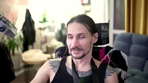 Silverhand online show from November 2025 05:12:01 PM