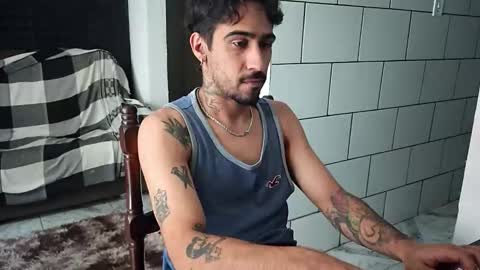 AmigodotadoZL online show from November 2025 05:33:02 PM