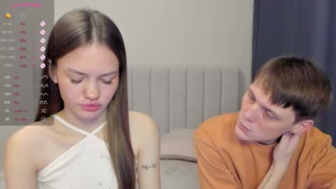 Snapshot of do_dick chatting on November 2025 08:51:01 PM Polly and Kiriko online show from November 2025 08:51:01 PM