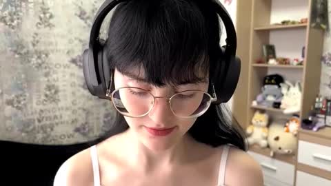 Annie PVT IS OPEN online show from September 2025 12:06:01 PM