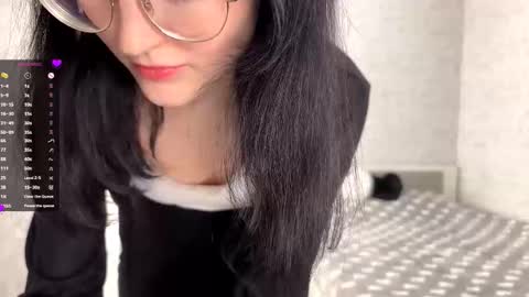 Annie PVT IS OPEN online show from October 2025 09:04:02 PM