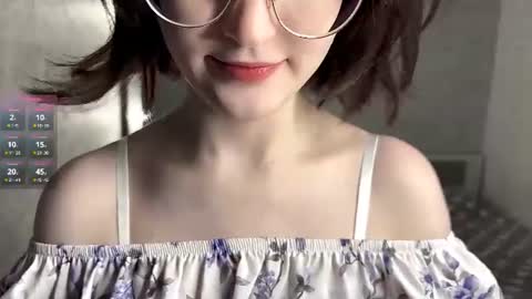 Annie PVT IS OPEN online show from June 2026 10:00:02 PM