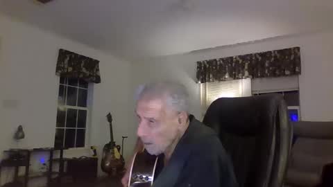 Snapshot of dogluc7 chatting on December 2024 12:22:01 AM dogluc7 online show from December 2024 12:22:01 AM