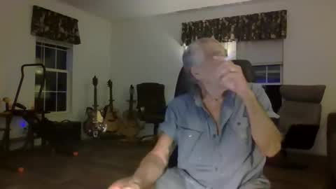 Snapshot of dogluc7 chatting on February 2025 02:47:02 AM dogluc7 online show from February 2025 02:47:02 AM